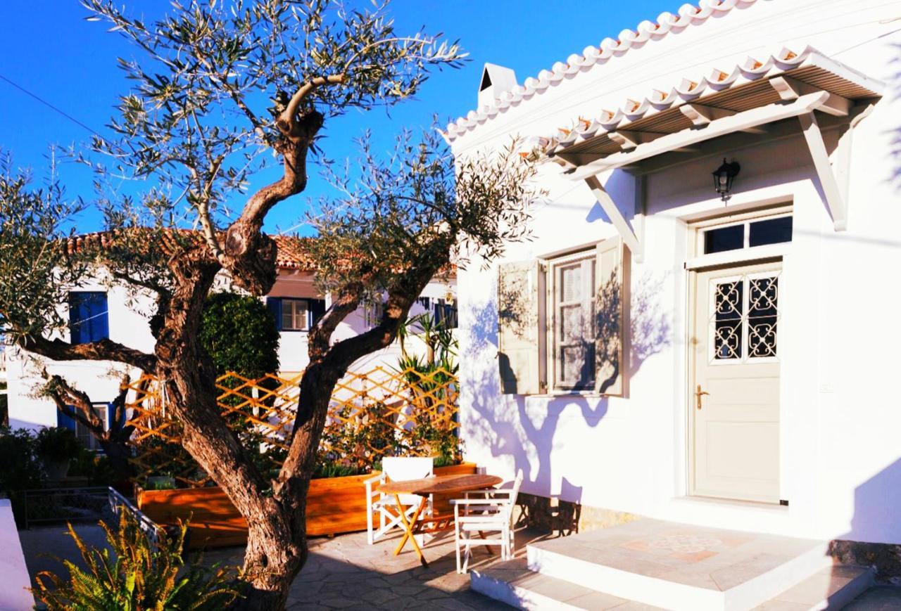 Вілла Aria House Spetses Town Екстер'єр фото
