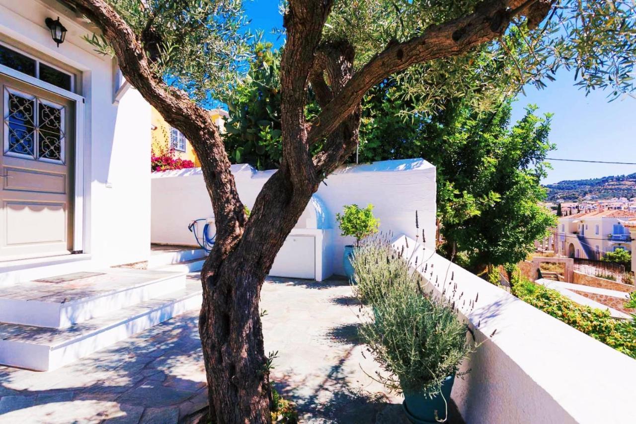 Вілла Aria House Spetses Town Екстер'єр фото