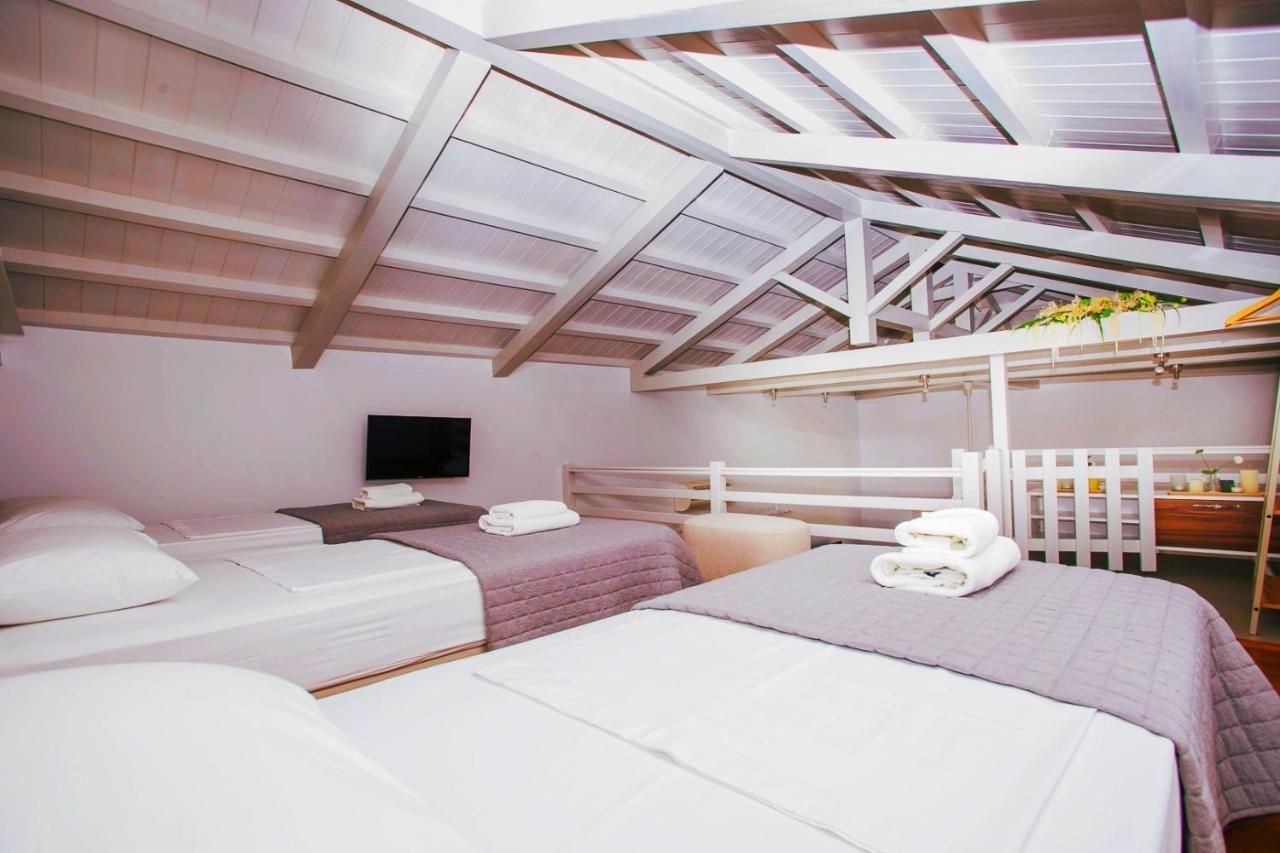 Вілла Aria House Spetses Town Екстер'єр фото